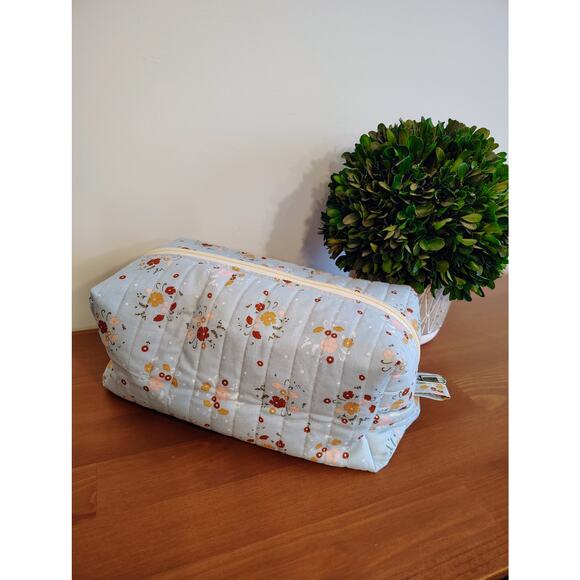 NEW Personalized / Quilted/ Handmade BOXY BAG! Cornflowers - Picture 2 of 13